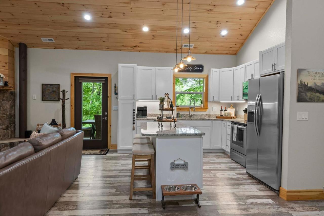 Stunning Views, Superb Atmosphere, Modern Amenities, In The Middle Of Nature Bryson City Kültér fotó